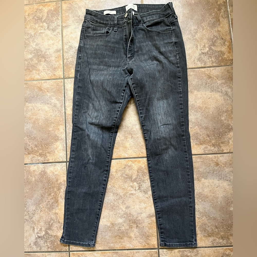 UNIVERSAL THREAD high-rise skinny jean
